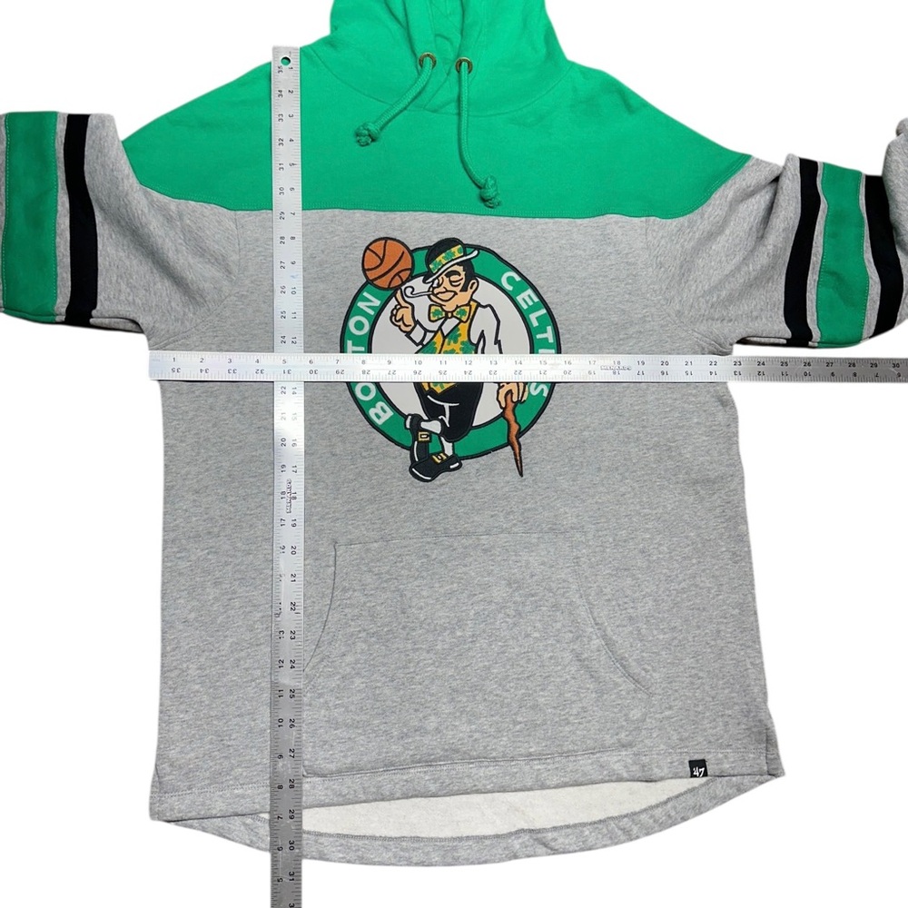 Boston Celtics '47 Men's Green Grey NBA Logo Basketball Pullover Hoodie ~ Size M - Picture 6 of 6